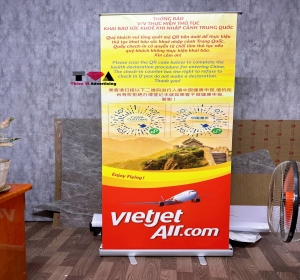 PP in KTS, Standee cuốn nhôm